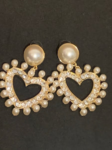 Pearly heart earrings